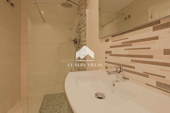 Image No.33-4 Bed Villa for sale