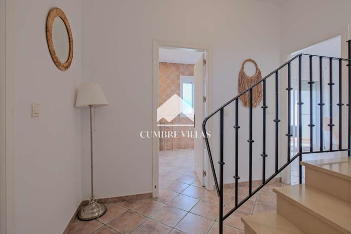 Image No.40-4 Bed Villa for sale