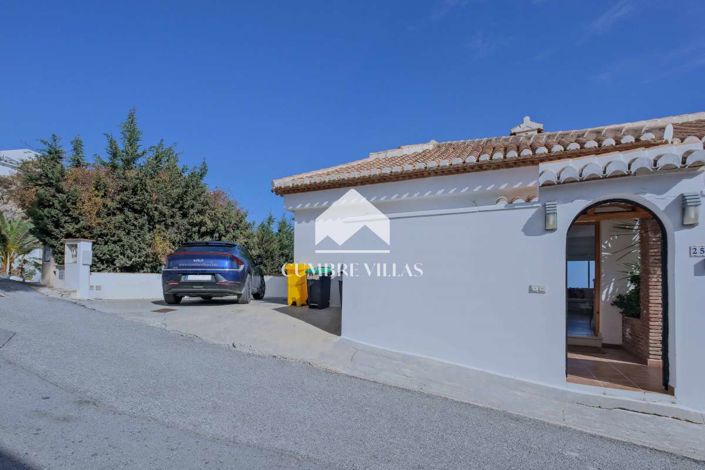 Image No.5-4 Bed Villa for sale