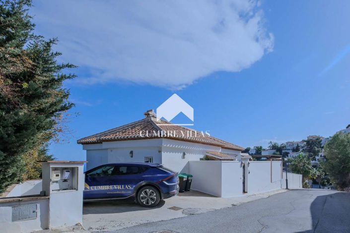 Image No.58-4 Bed Villa for sale