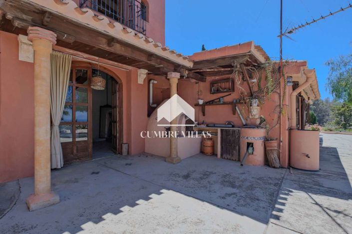 Image No.14-6 Bed Country House for sale