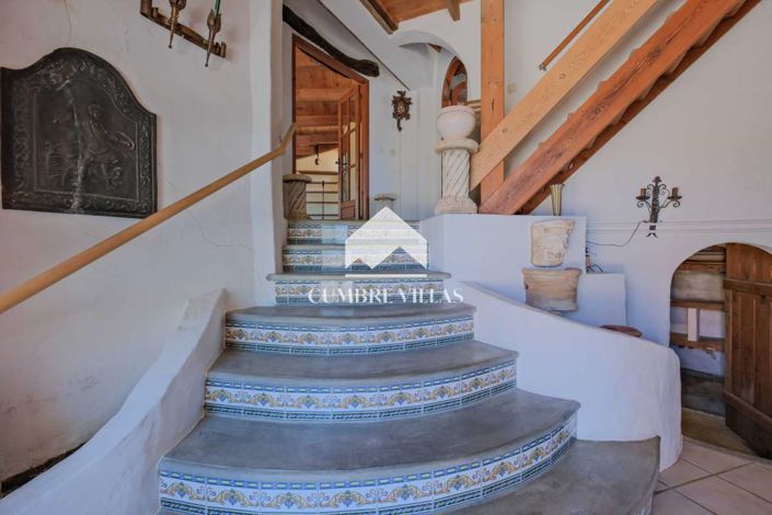 Image No.15-6 Bed Country House for sale