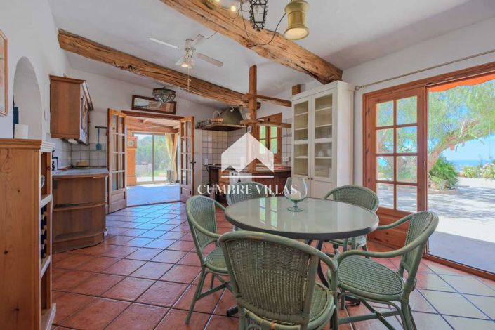 Image No.24-6 Bed Country House for sale