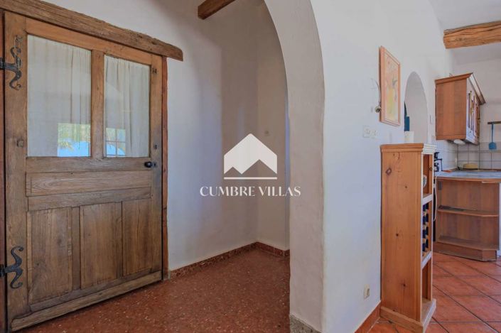 Image No.30-6 Bed Country House for sale
