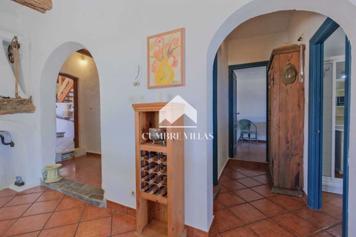 Image No.31-6 Bed Country House for sale