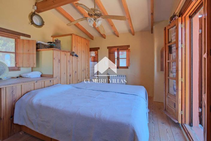 Image No.45-6 Bed Country House for sale