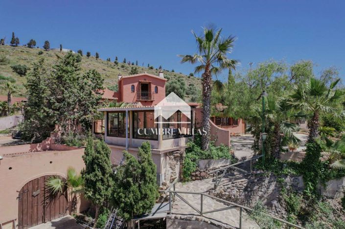 Image No.5-6 Bed Country House for sale