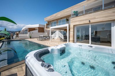 20260506135706000000real-estate-photographer-