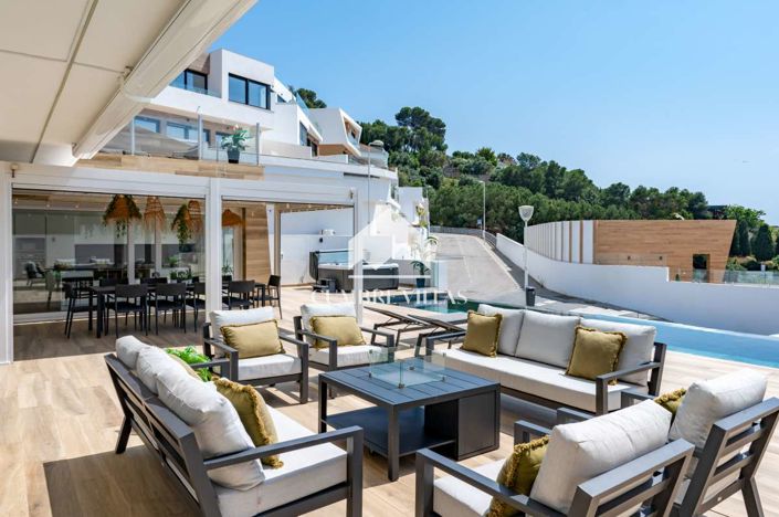 Image No.17-5 Bed Villa for sale