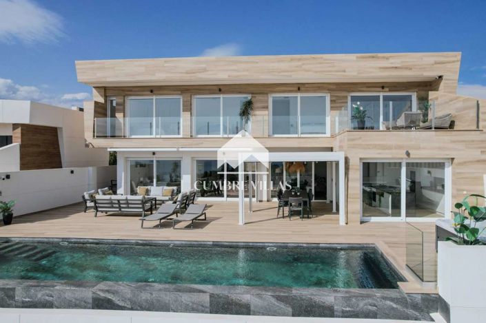 Image No.2-5 Bed Villa for sale
