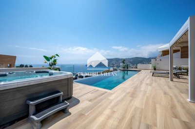 20260506135502000000real-estate-photographer-
