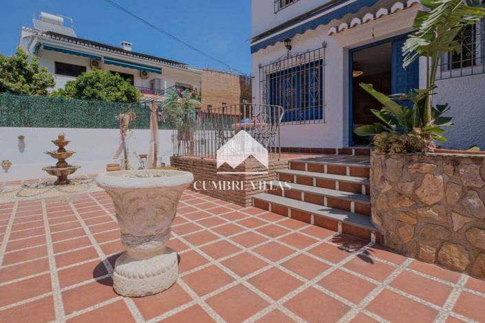 Image No.36-5 Bed Villa for sale