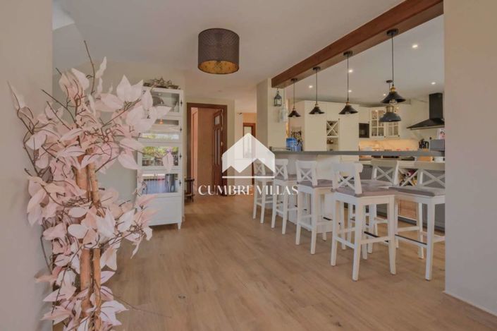 Image No.41-5 Bed Villa for sale