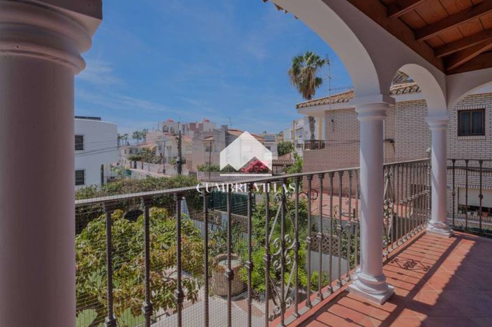 Image No.47-5 Bed Villa for sale