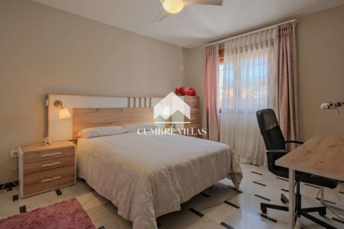Image No.56-5 Bed Villa for sale