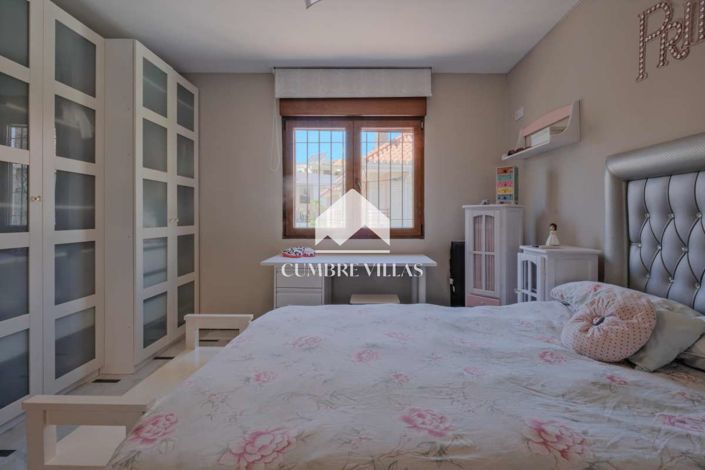 Image No.58-5 Bed Villa for sale