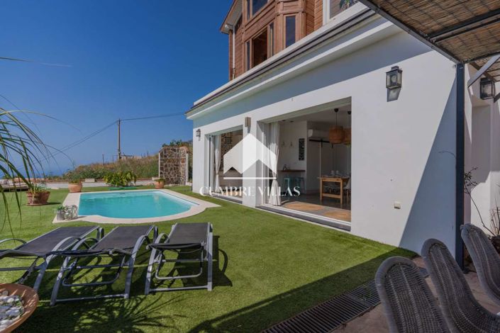 Image No.37-5 Bed Country House for sale