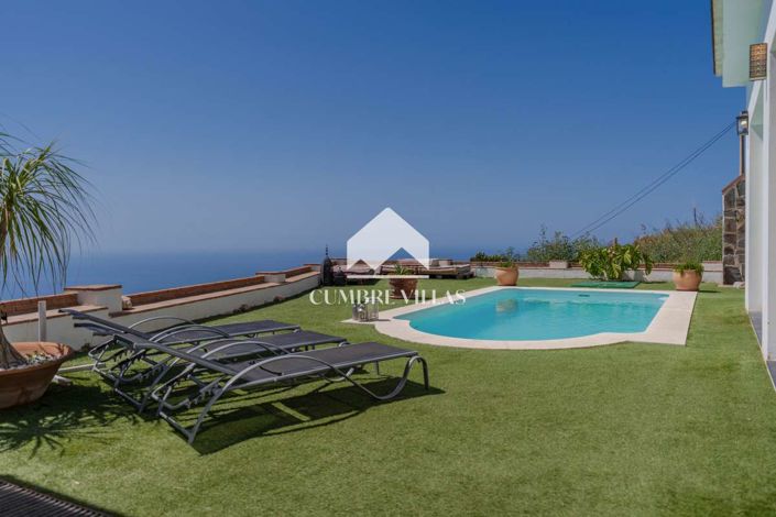 Image No.7-5 Bed Country House for sale