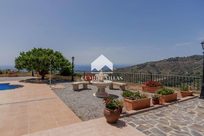 Image No.4-Country House for sale