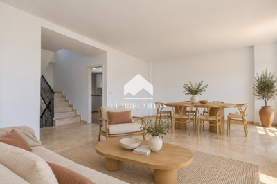 20261021141528000000living-room-1-4