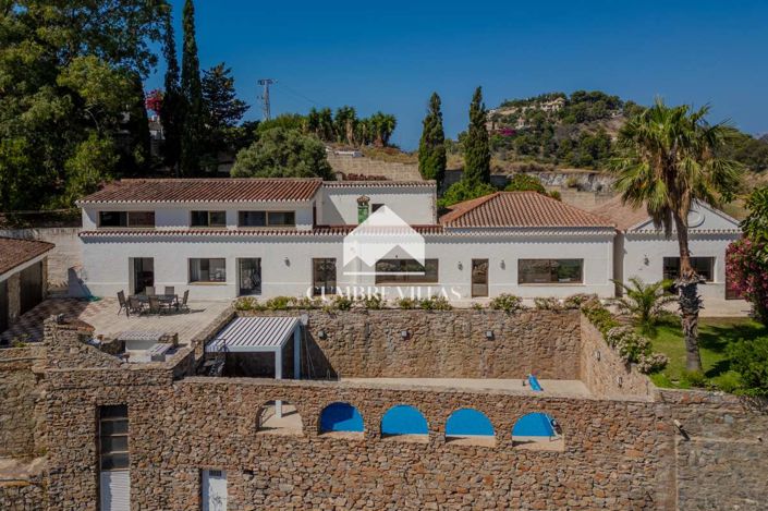 Image No.2-5 Bed Villa for sale