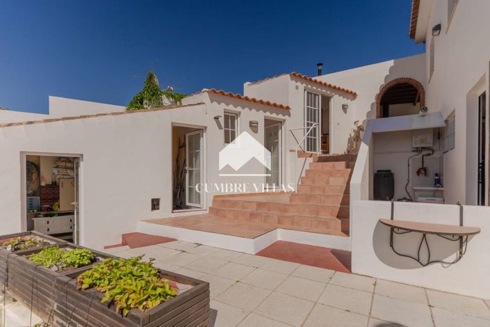 Image No.41-2 Bed Villa for sale