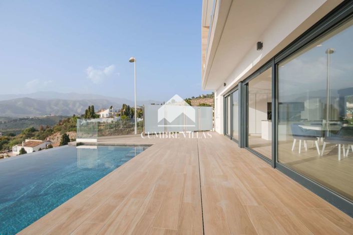 Image No.24-3 Bed Villa for sale
