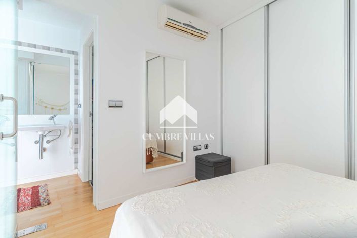 Image No.21-5 Bed Townhouse for sale