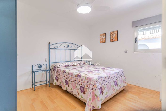 Image No.29-5 Bed Townhouse for sale
