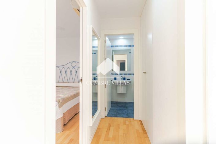 Image No.36-5 Bed Townhouse for sale