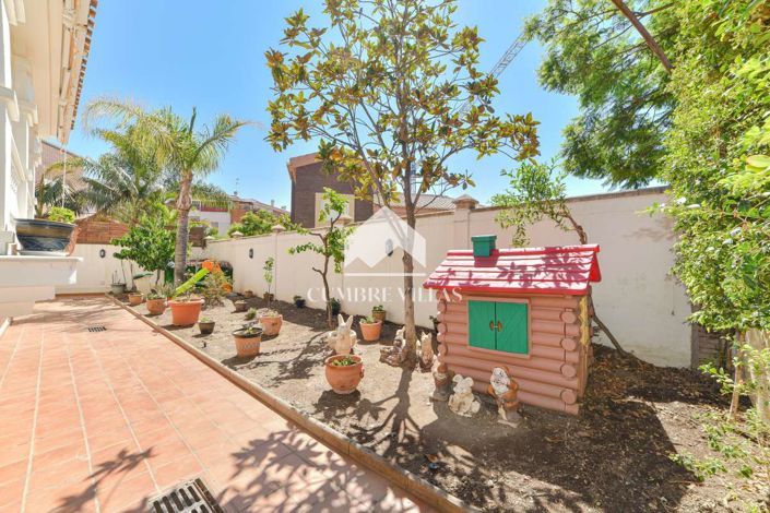 Image No.25-5 Bed Villa for sale