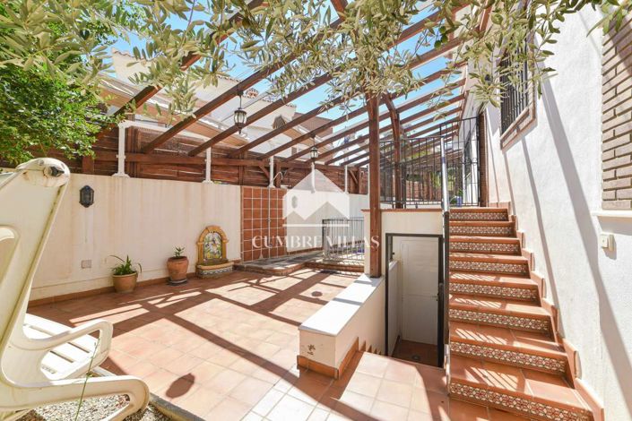 Image No.26-5 Bed Villa for sale
