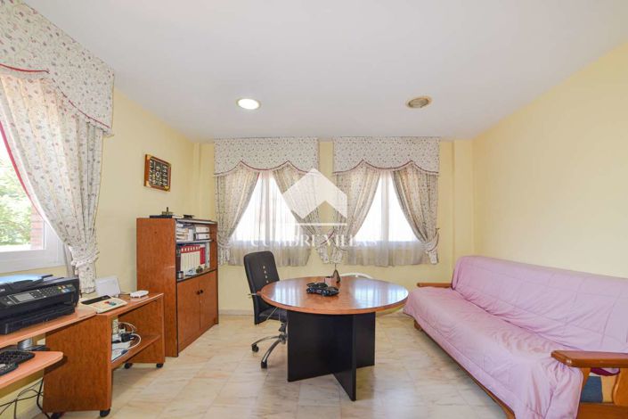 Image No.39-5 Bed Villa for sale