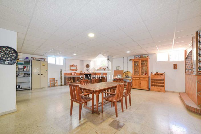 Image No.52-5 Bed Villa for sale