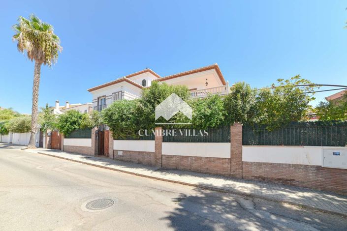 Image No.56-5 Bed Villa for sale