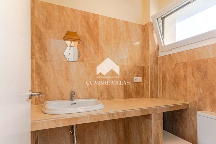 Image No.33-3 Bed Villa for sale