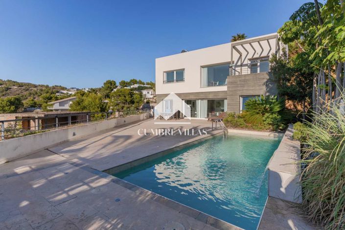 Image No.57-3 Bed Villa for sale