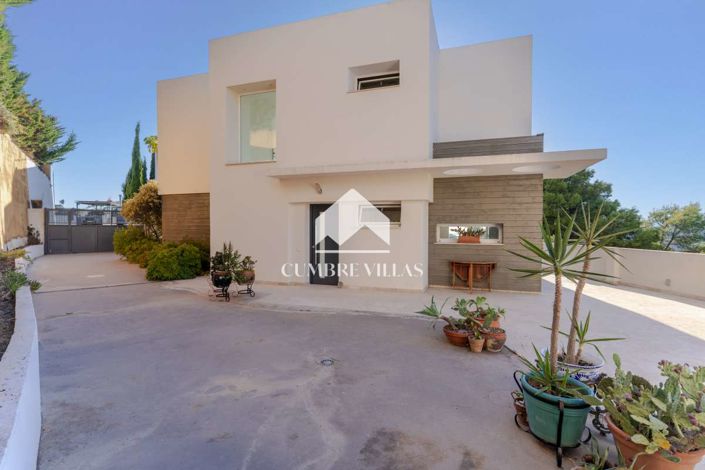Image No.60-3 Bed Villa for sale