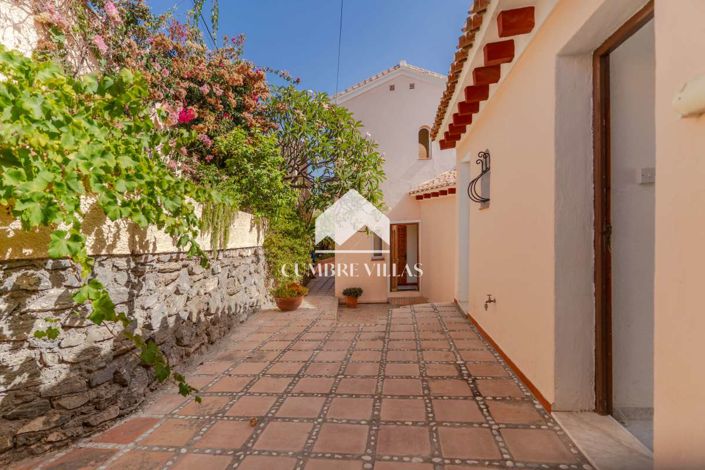 Image No.15-4 Bed Villa for sale