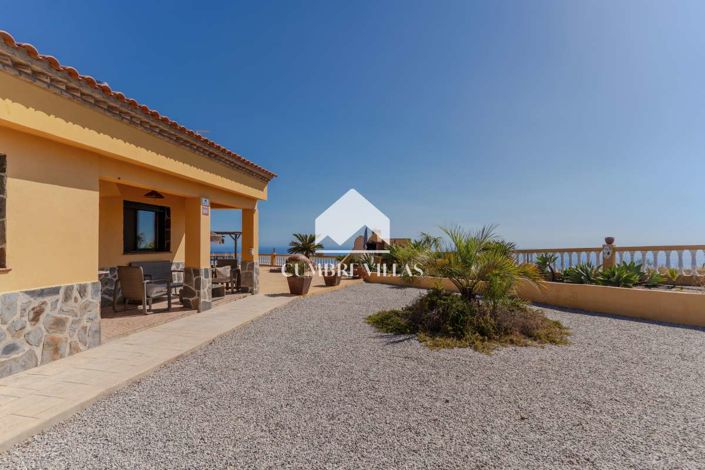 Image No.22-3 Bed Country House for sale
