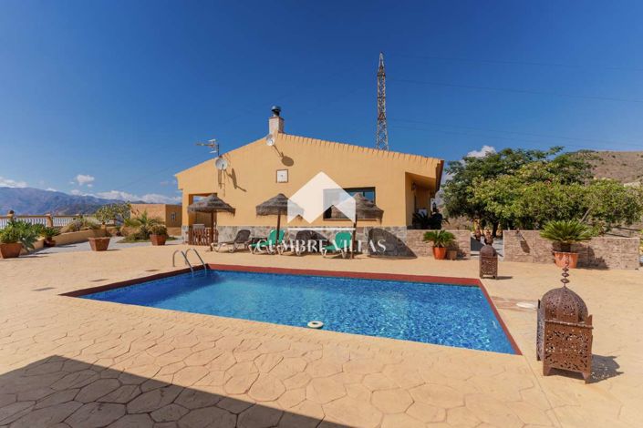 Image No.5-3 Bed Country House for sale