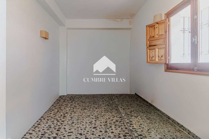 Image No.22-8 Bed Villa for sale