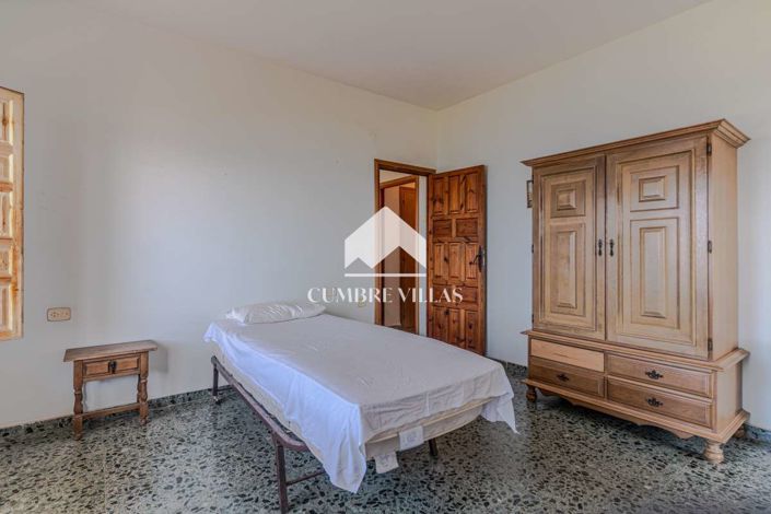 Image No.26-8 Bed Villa for sale