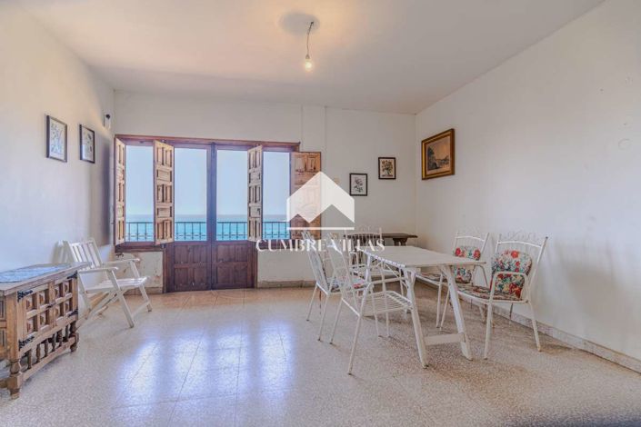 Image No.29-8 Bed Villa for sale