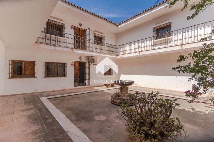 Image No.31-8 Bed Villa for sale