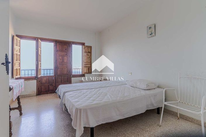 Image No.36-8 Bed Villa for sale