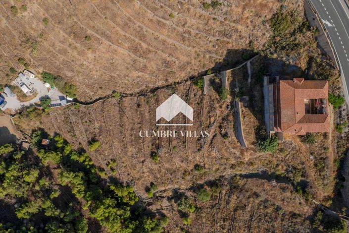 Image No.4-8 Bed Villa for sale