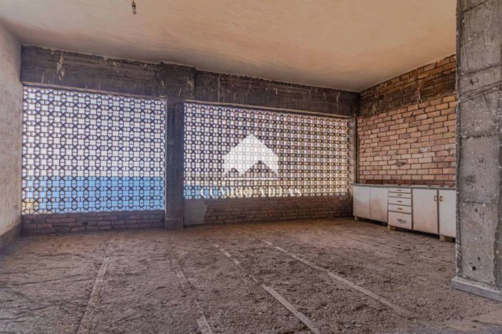 Image No.40-8 Bed Villa for sale