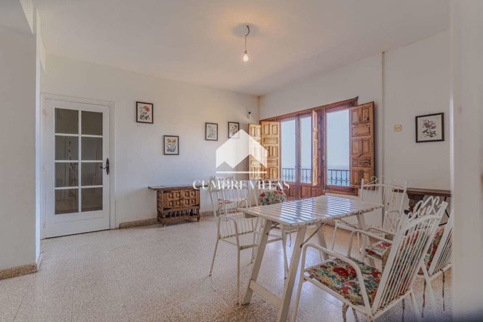 Image No.49-8 Bed Villa for sale