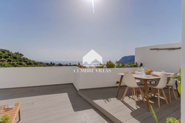 Image No.4-2 Bed Townhouse for sale